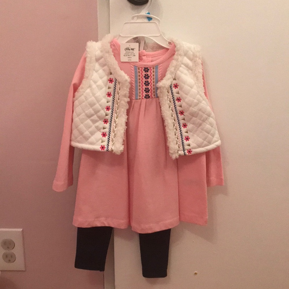 New w/ Tags Little Girls 3 pc outfit